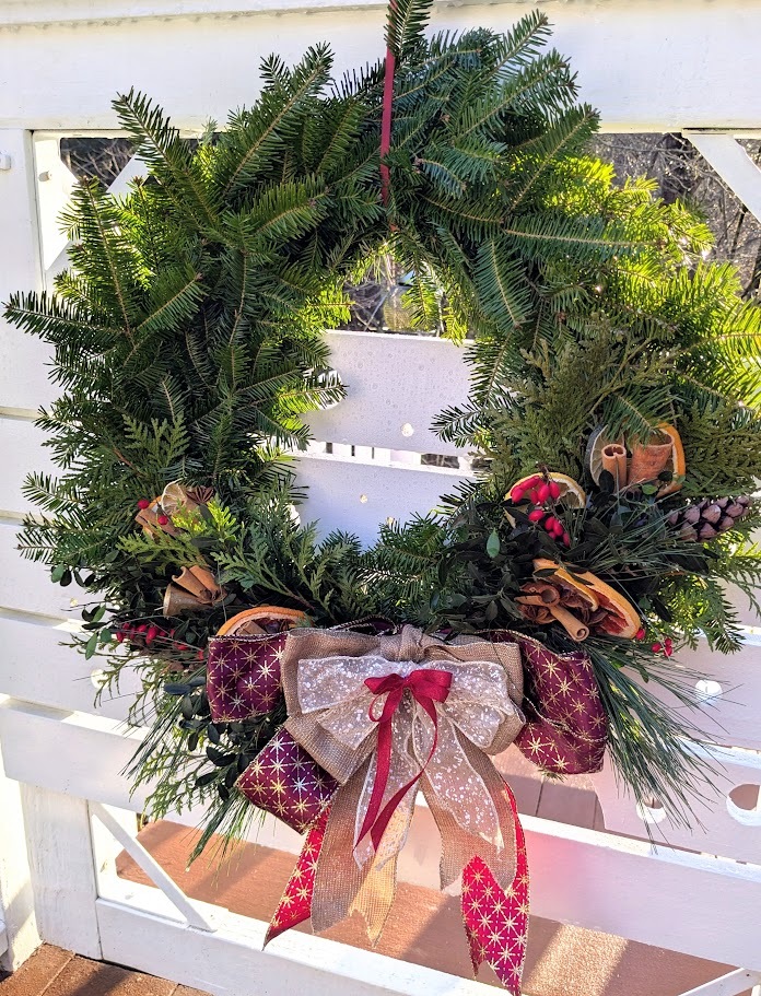 Deluxe Wreath 24"